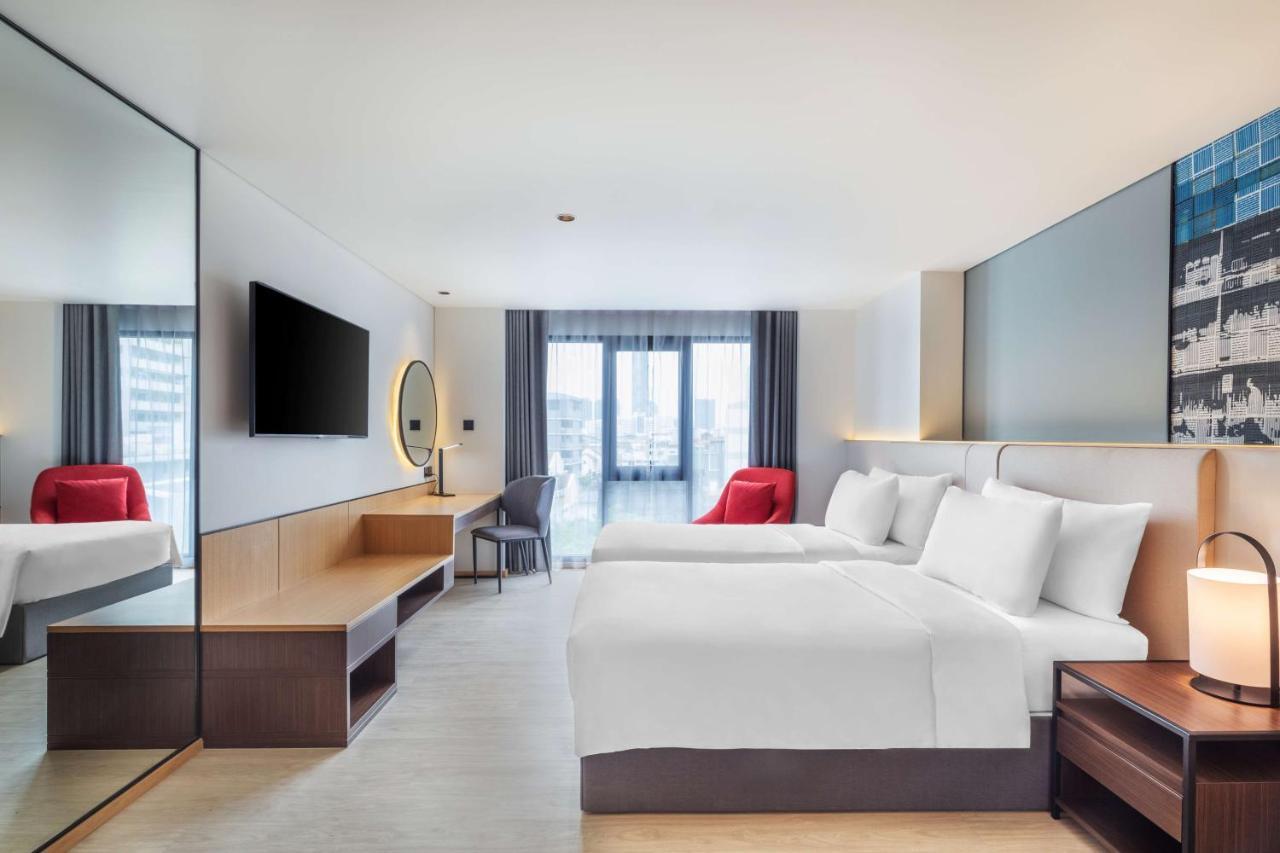 Best Western Click Sathorn 11 Bangkok Exterior photo