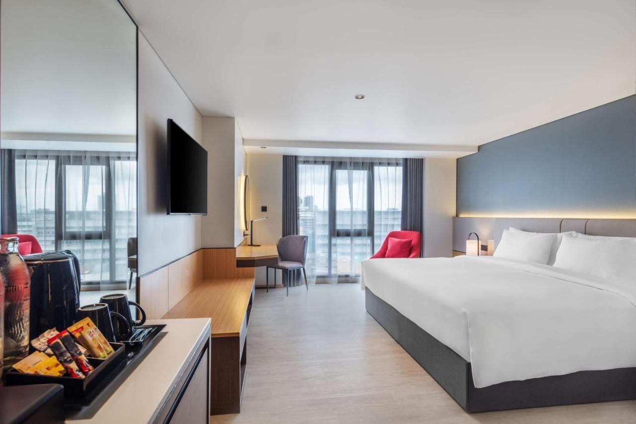 Best Western Click Sathorn 11 Bangkok Exterior photo