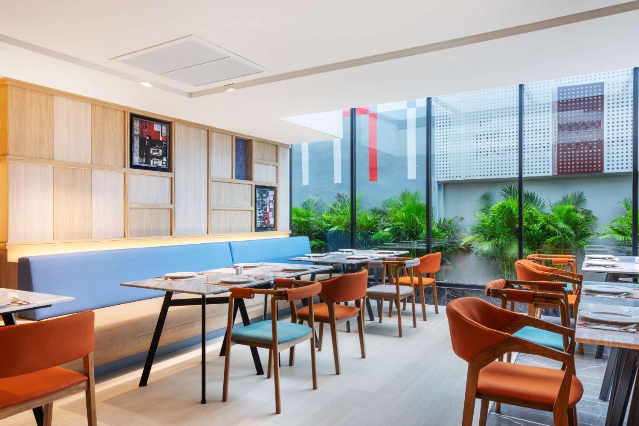 Best Western Click Sathorn 11 Bangkok Exterior photo