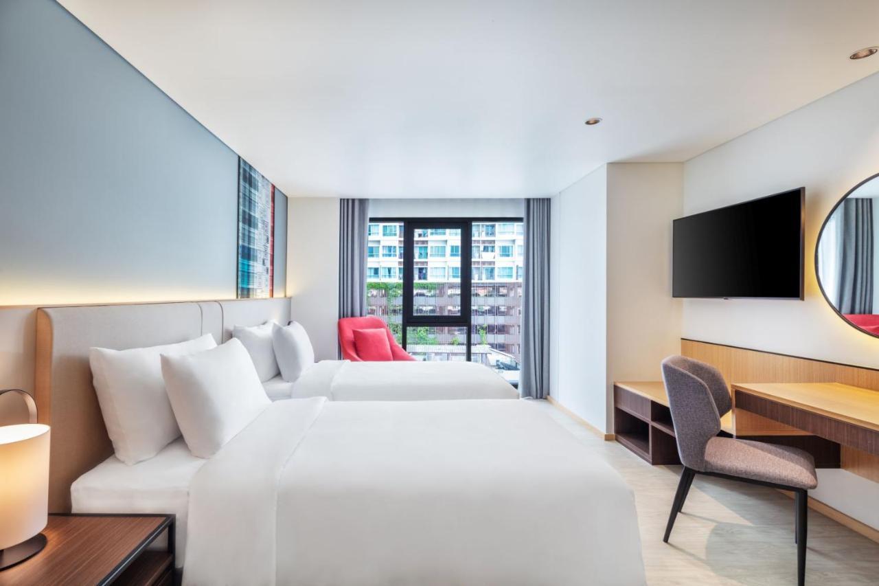 Best Western Click Sathorn 11 Bangkok Exterior photo