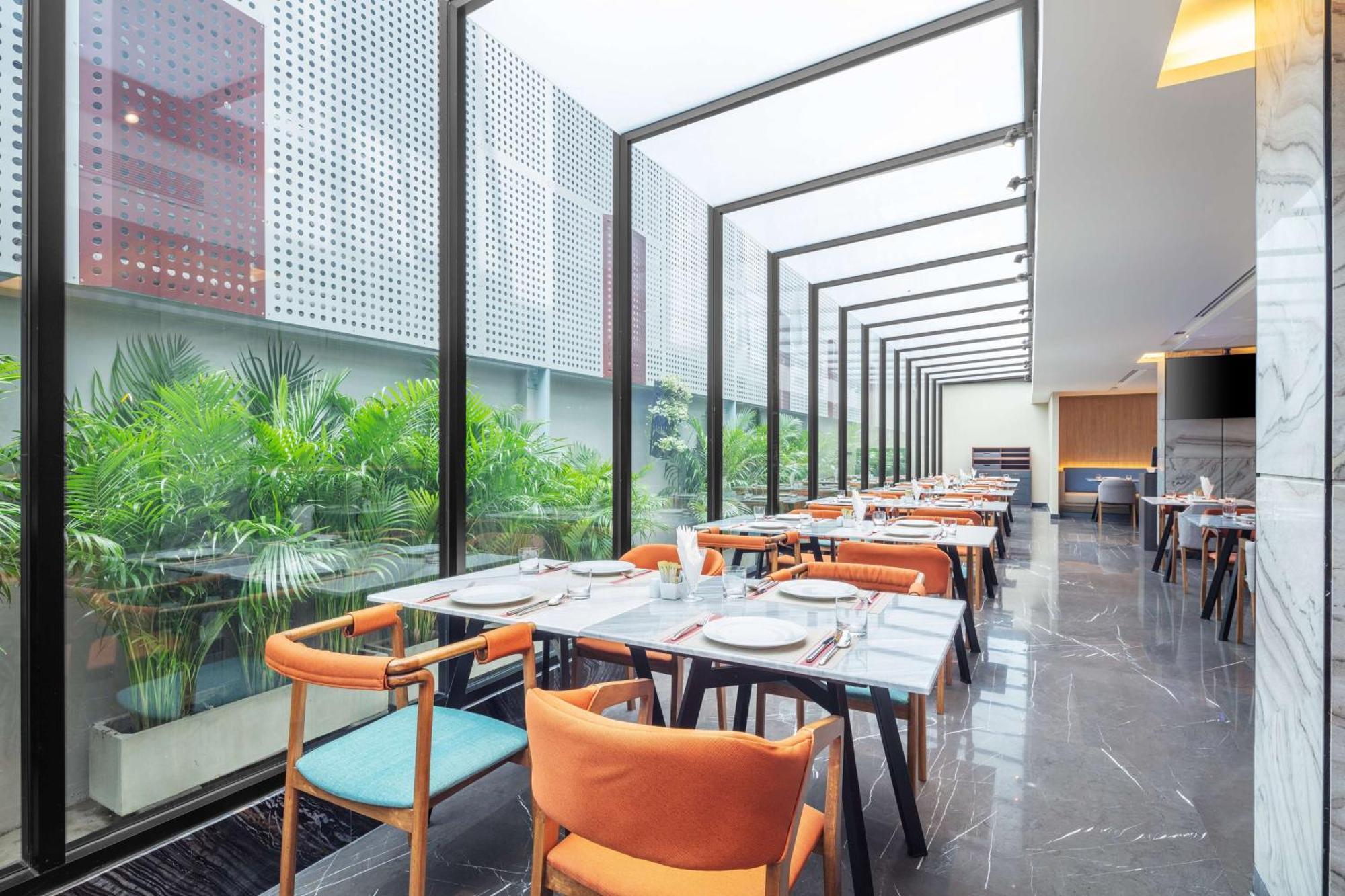 Best Western Click Sathorn 11 Bangkok Exterior photo