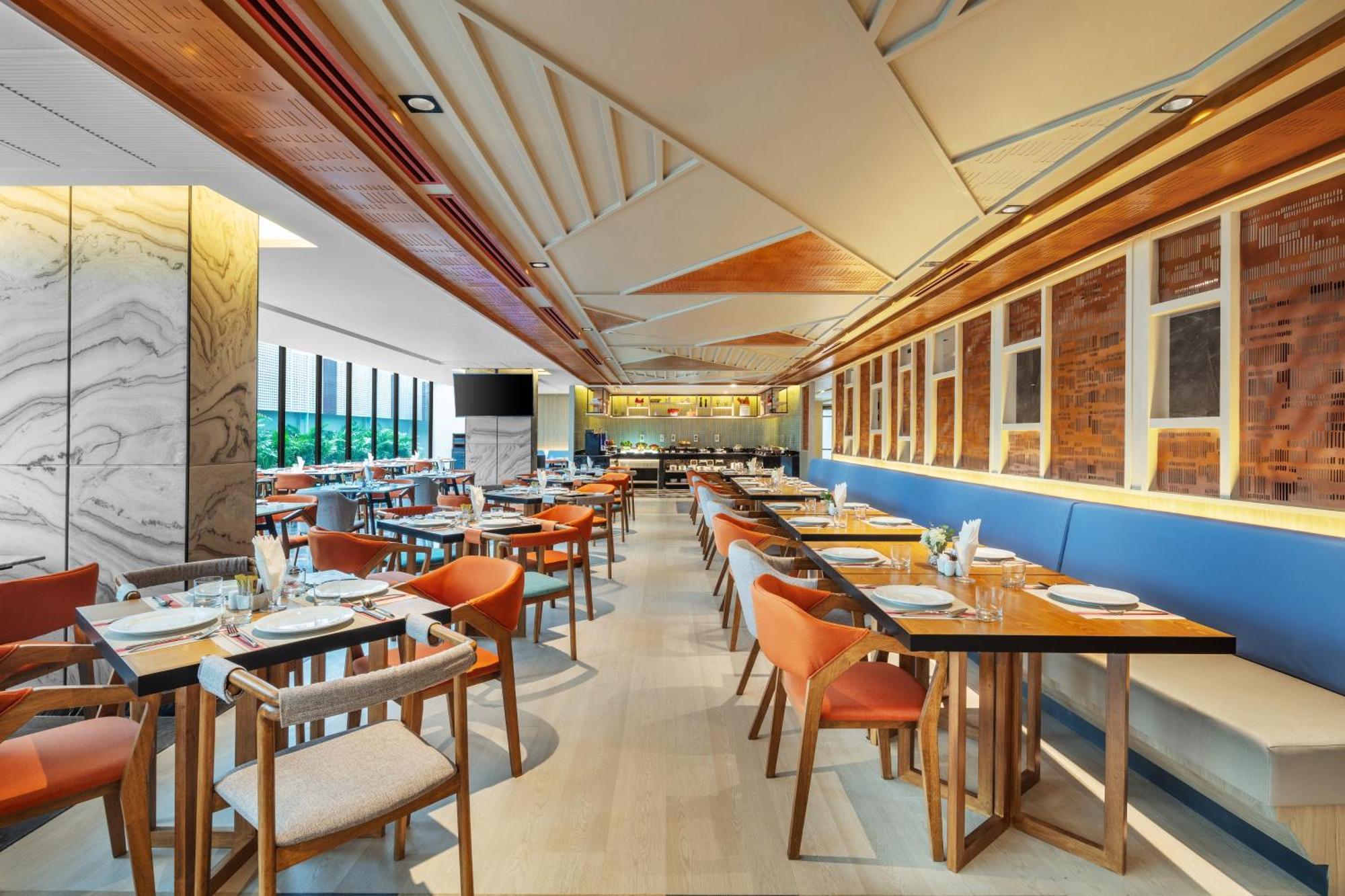 Best Western Click Sathorn 11 Bangkok Exterior photo