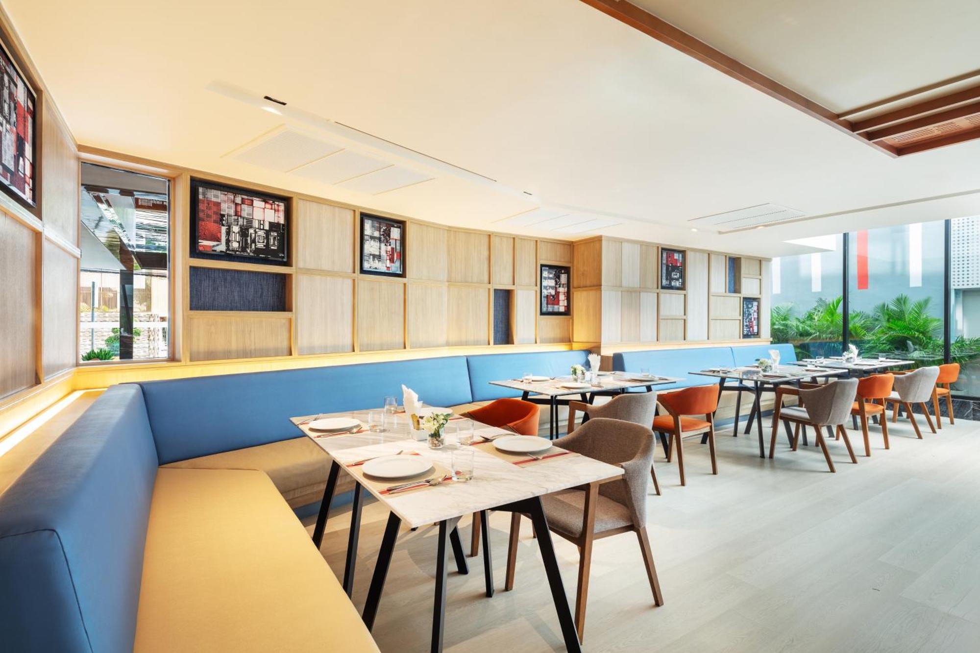 Best Western Click Sathorn 11 Bangkok Exterior photo