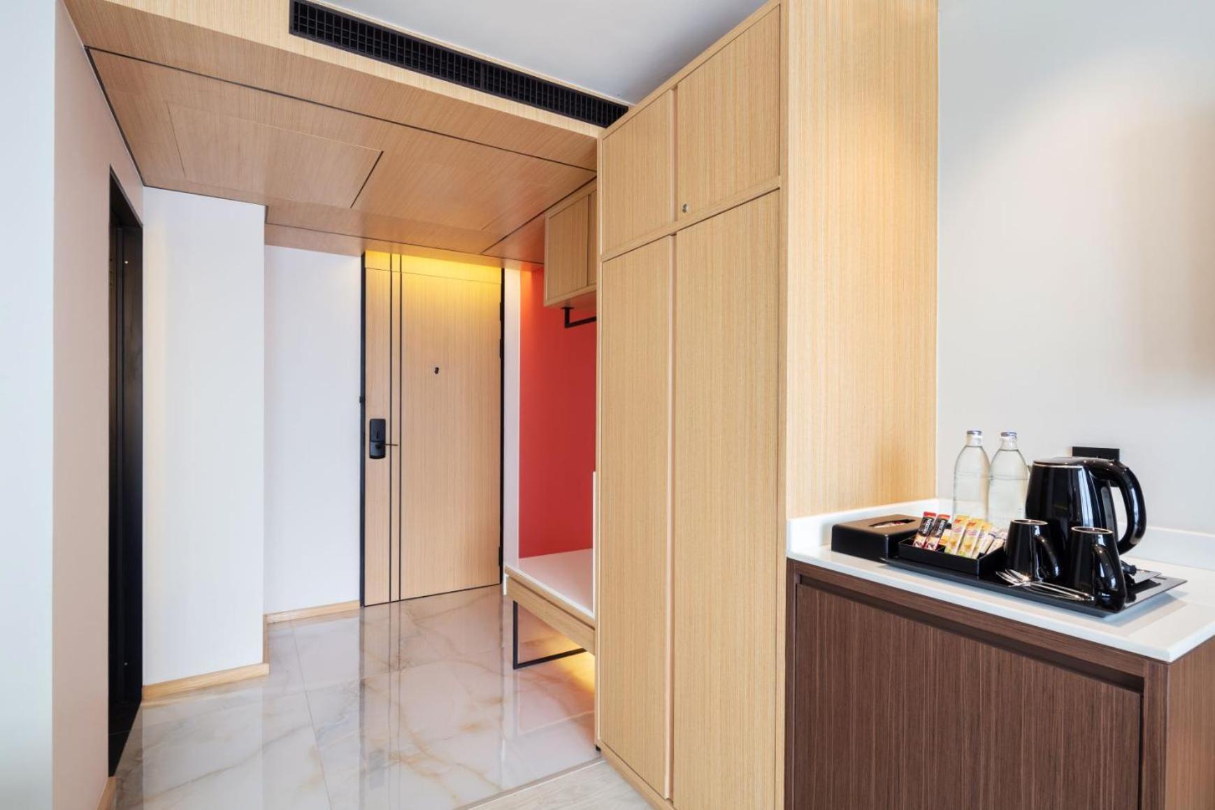 Best Western Click Sathorn 11 Bangkok Exterior photo